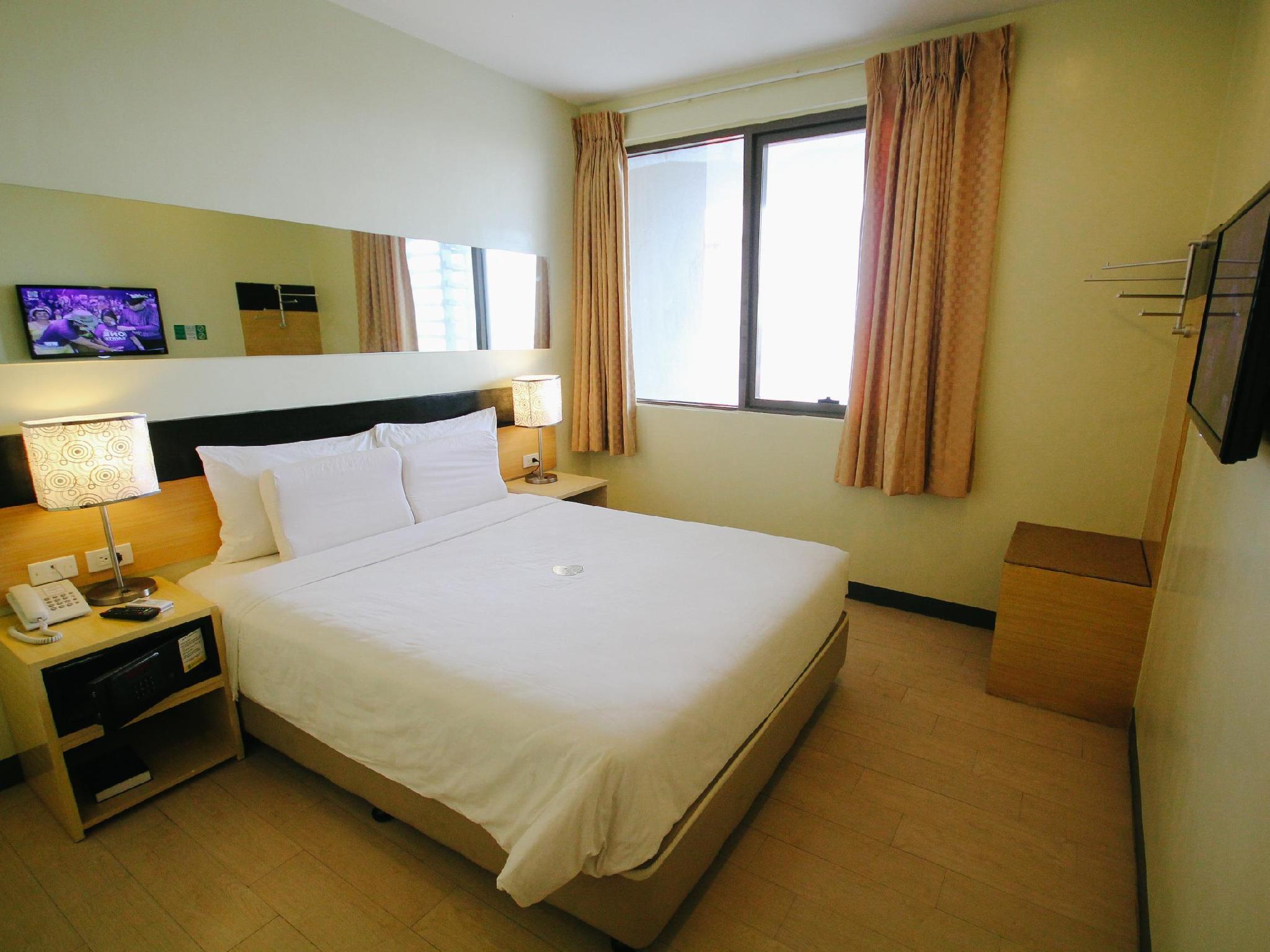 Go Hotels Iloilo Kültér fotó