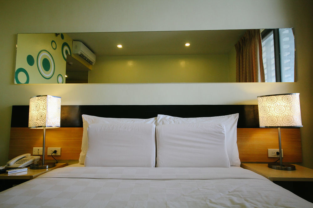 Go Hotels Iloilo Kültér fotó